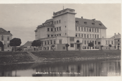 Obchodní akademie